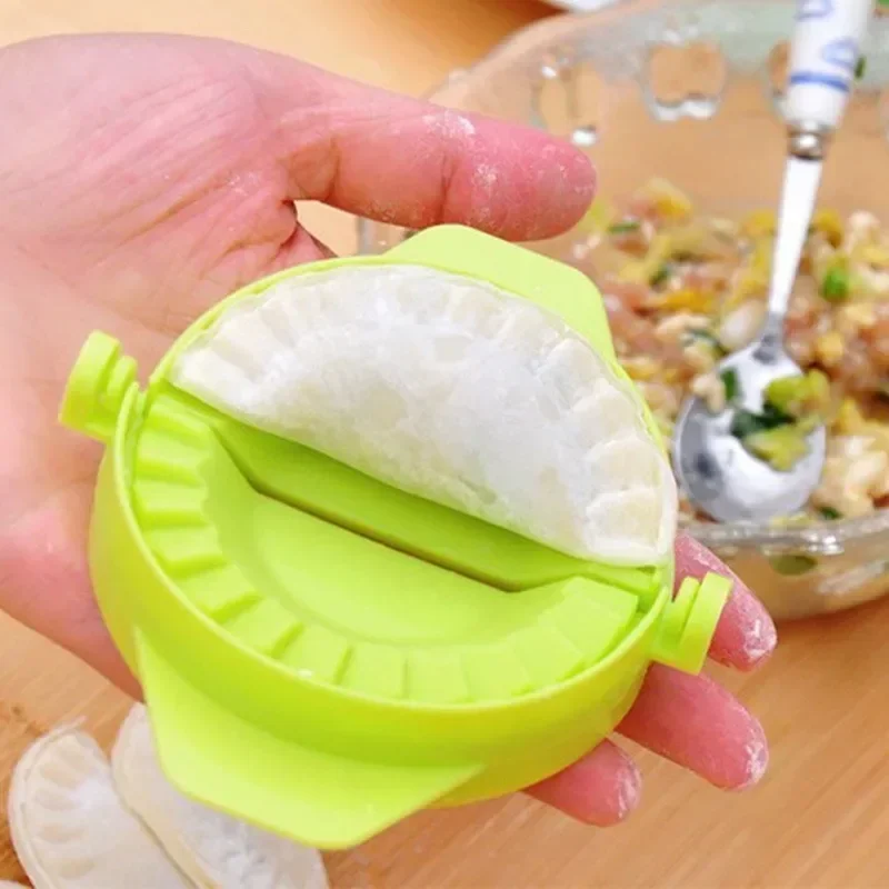 أدوات مطبخ لصنع الزلابية على ش - مراجعة Kitchen Gadgets Dumpling Maker وسعره