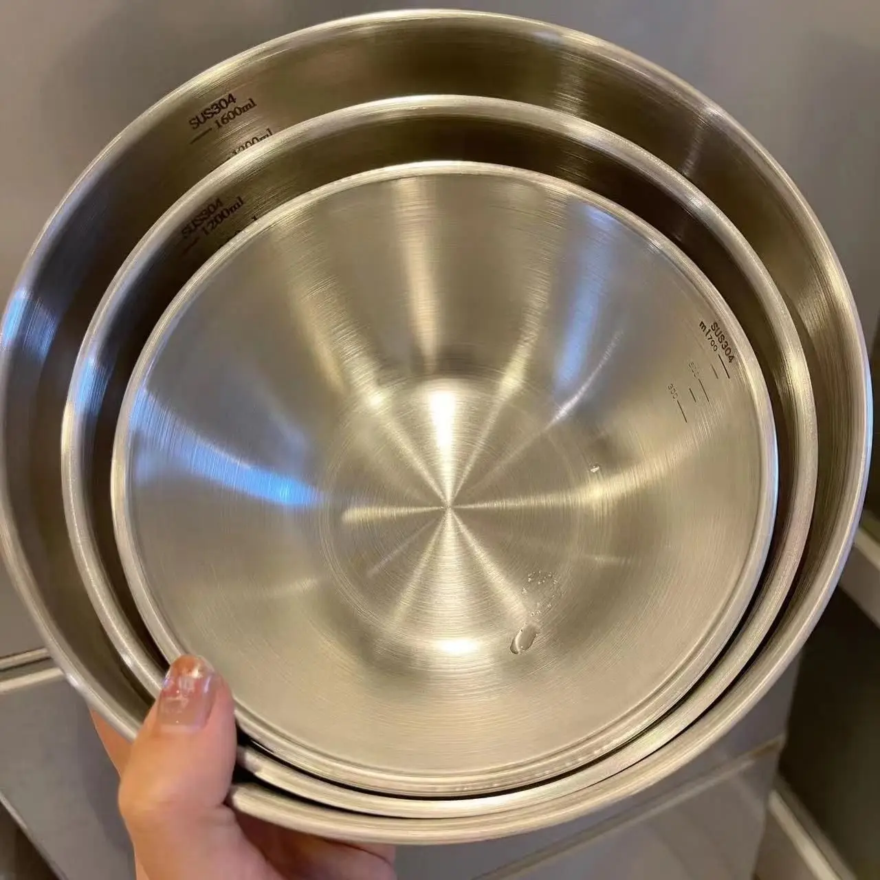 طقم أوعية خلط من الفولاذ المقا - مراجعة Kitchen Gadgets Organizer وسعره