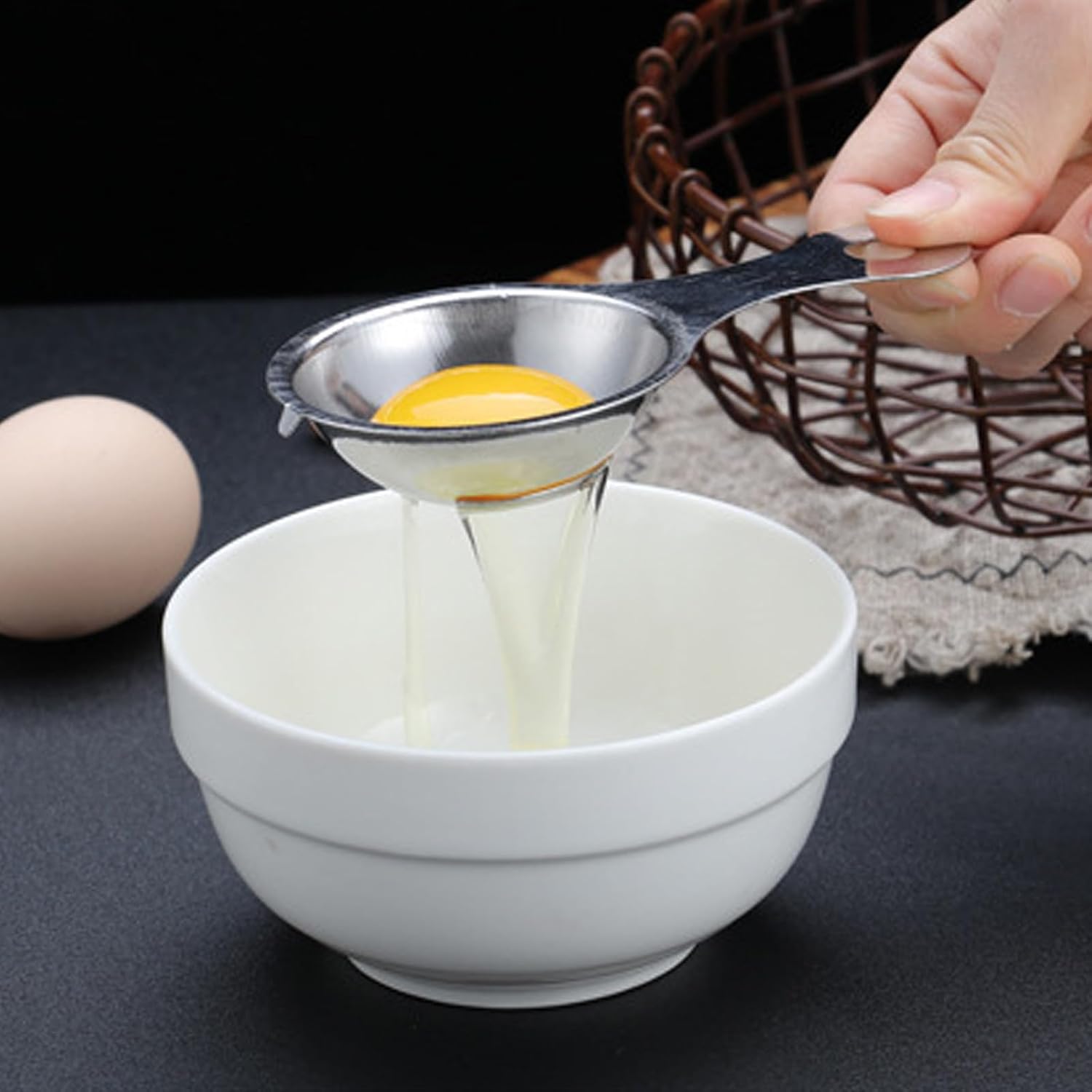 فاصل بيض من الفولاذ المقاوم لل - مراجعة Egg Separator Tool وسعره